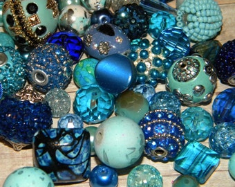NEW 20pc Jesse James beads RedBlack Mixed Loose Random Mix Bag of 6mm-20mm different sizes /& shapes