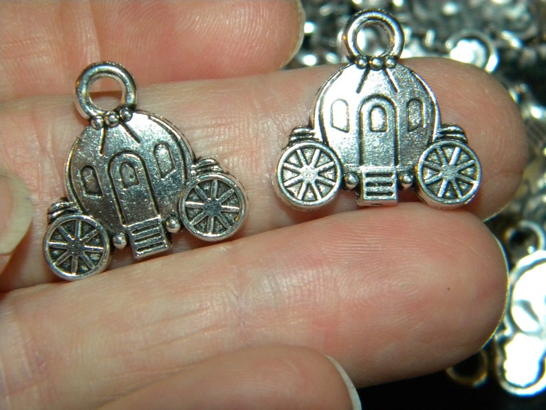 NEW 10pcs Tibetan silver super cute Detailed Cinderellas carriage chariot charms lot 19x20mm silver charms jewelry making lot