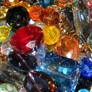 50/pc Jesse James 10-22mm Faceted crystal glass Beads Mixed colors Solid, Mirrored, AB Great for WIND Chimes, Suncatchers, bead curtain