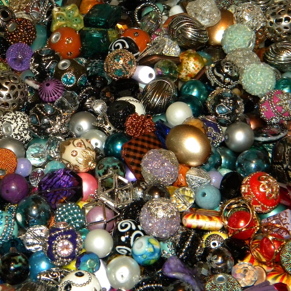 NEW 50/Pc Jesse James beads MIXED Loose Beads 6mm-20mm Randomly picked Mixed Bag of different sizes, shapes, & colors