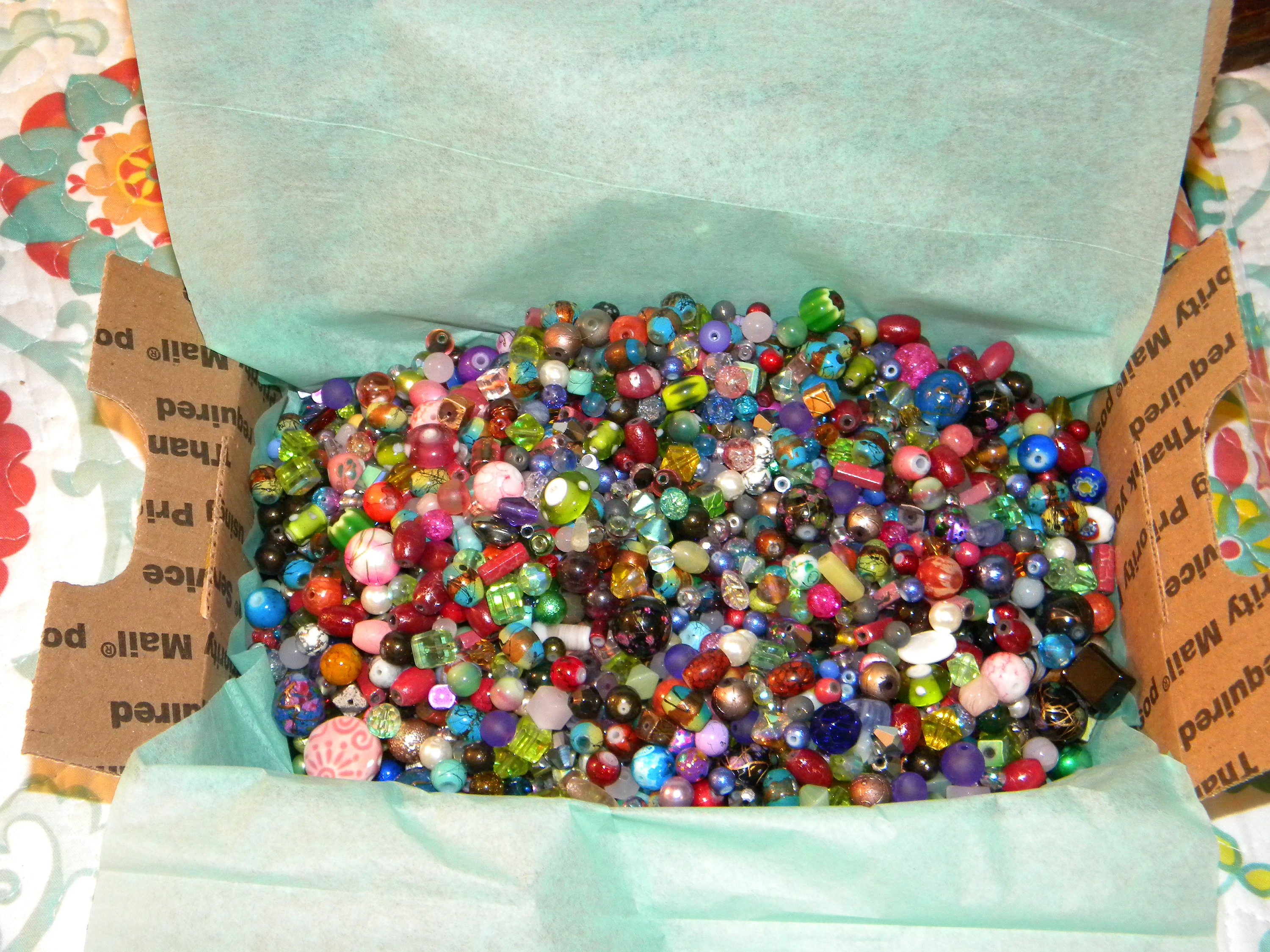 NEW 2/Pounds Multi-Mixed Loose lot of Beads Assorted sizes & colors 6mm-20mm Glass, Crystals, Gemstone, No junk in these mixes all drilled