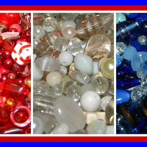 Peut inclure: Trois groupes de perles color&eacute;es, une rouge, une blanche et une bleue. Les perles sont de formes et de tailles vari&eacute;es, et certaines ont une finition brillante.