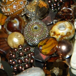 New 20/pc Coffee MOCHA BROWN'S /Beige/Tan Mixed Jesse James beads Loose Random Mixed lot of different sizes & shapes and colors 6mm-20mm