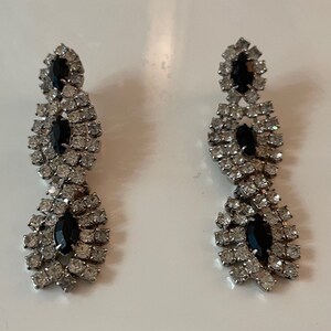 50s Rhinestone Earring Drop Dangle Statement Earring with Black detail