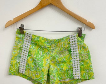 Vintage Lilly Pulitzer Lime Green Yellow Shorts pineapple Floral Animal Print XS 00