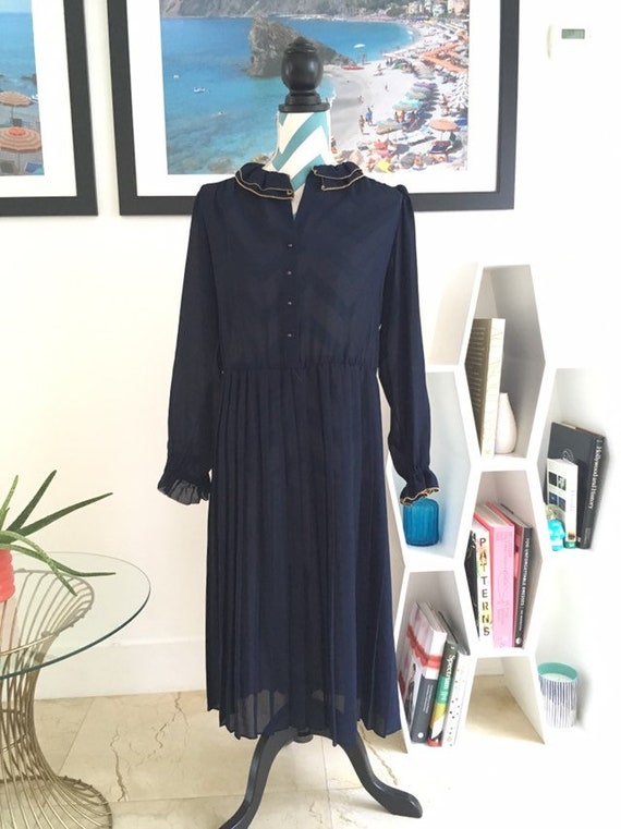 Vintage 1970s Pleated Navy Sheer Chiffon Long Sle… - image 10