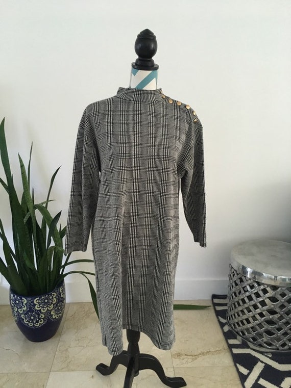 Vintage 60s Mod Houndstooth Black and White Shift