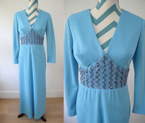 ワンピース 70s vintage embroidery maxi dress Vintage 1970s Maxi Dress Sky Blue With Long Sleeves and Zig Zag