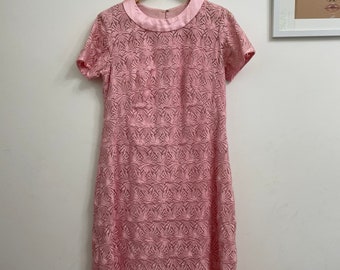 60s Floral Bordado Vieira Dobladillo Pastel Rosa Shift Vestido Medio