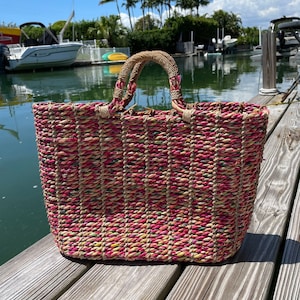 Vintage Straw Bag Raffia Summer Basket Beach Bag Rainbow Swirl Pink
