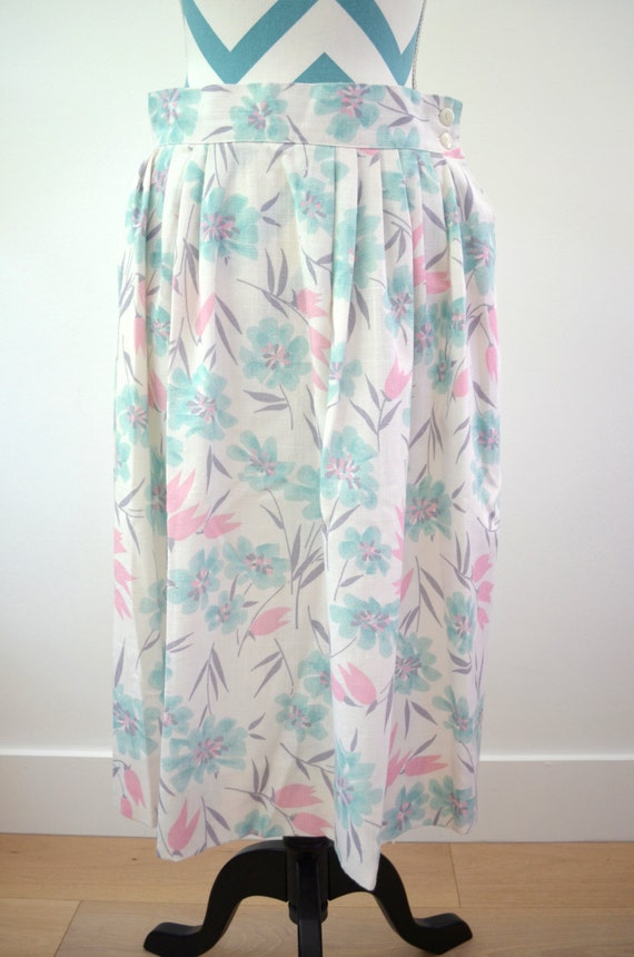 Vintage Floral Print Skirt Pastel Pink Aqua and G… - image 3