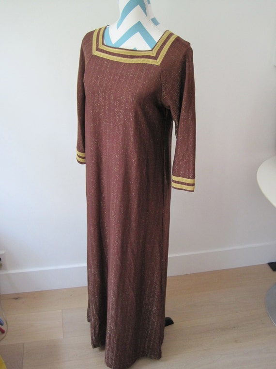 Vintage 70s Caftan Maxi Dress Brown Gold Trim Met… - image 2