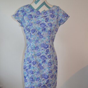 Vintage Floral Print Shift Dress Short Sleeve - Blue, Periwinkle, Purple, Gray Rose Print - All That Jazz - Size 11 / 12 Medium Large image 4