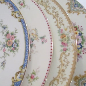 Vintage Mismatched China Dinner Plates, Birthday, Holidays, Dinner Party, Wedding, Gift, Family Dinner, Micro Wedding- Set of 4