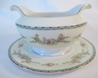 Vintage Meito China Gravy Boat w/attached Underplate, Thanksgiving, Christmas, Holidays, Family Dinner, Farmhouse, Gift