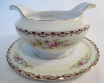 Vintage Meito China Gravy Boat w/Attached Underplate