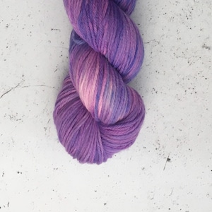 Hand gefärbt Kammgarn Garn stricken Garn 100 % Merinowolle Superwash, 100g/218 yards