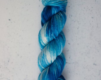 Sky, Hand Dyed Yarn, Knitting Yarn, Superwash Merino Wool, 100g/231 yards