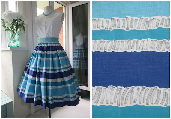 1950s Skirt 50s Novelty Print Skirt in Blue and Wh