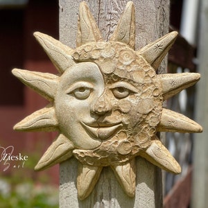 Sol e Lua - Acabamento em arenito • Presentes de aniversário • Arte de jardim • Enfeite de jardim • Arte de escultura de parede • Ótimo presente para jardineiros • Arte ao ar livre