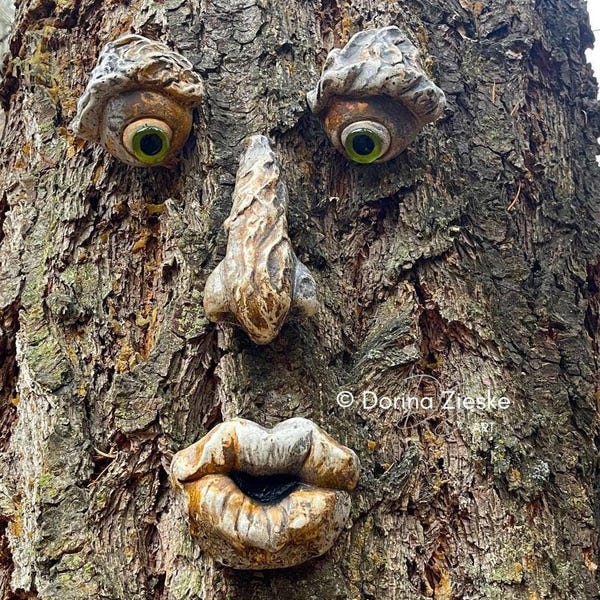Forrest Stump - Concrete Tree Face Whimsical Gardeners Gift Forest Face Garden Decor Sculpture Ornament Unique Garden Art Father's Day Gift