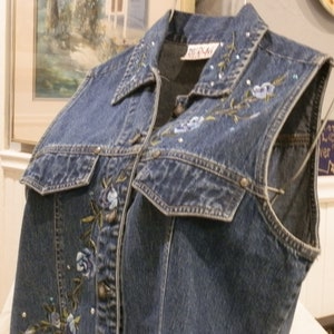 Vintage Bill Blass Ladies&#39; Blue Jean Vest Roses Aqua Rhinestones USA Destash for Embellishing with Ribbons, Fabric and Jewels Vintage 2000