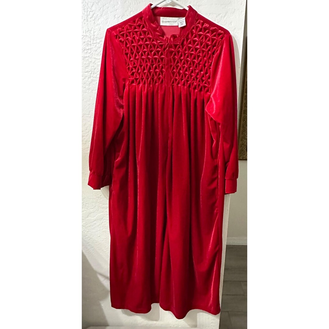 Vintage Comfort Choice Red Velvet Robe With Smocked Chest Size Large ...