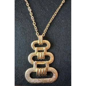 Lisner Signed 1960&#39;s Modernist Pendant Articulated Necklace Goldtone
