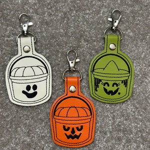 Halloween Bucket key clips