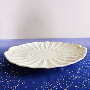 Belleek Neptune 10&quot; Plate 3rd Green 6th Mark c. 1965