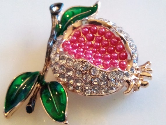 POMEGRANATE BROOCH! Figural, Food and Drink, Frui… - image 1