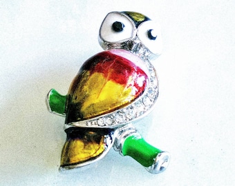 ENAMELED OWL BROOCH! Adorable! Wise Figural, Animal, Bird Motif Pin/Accessory! Radiant Shining Colors! Finely Detailed! Silver Tone Setting.