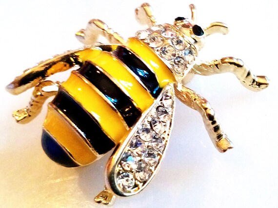 RHINESTONE BEE BROOCH! Adorable Figural Pin/Acces… - image 2