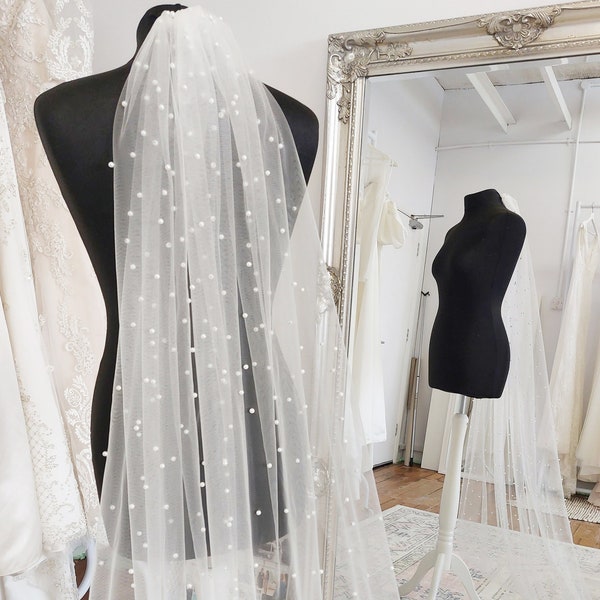 Pearl veil, pearl wedding veil, pearl bridal veil, Piper pearl veil, long pearl veil, bridal accessories uk