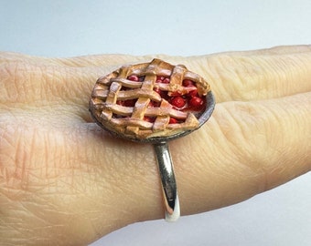 Cherry Pie Adjustable Ring, Silver Plated Ring, Miniature Cherry Pie, Dessert Ring, Food Jewelry, Polymer Clay Ring, Miniature Food Ring