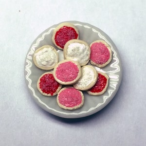 Miniature Round Sugar Cookies, Dollhouse Miniature Dessert, 1 12 Scale Cookie, Frosted Sugar Cookies, Miniature Valentine Treat, Mini Cookie