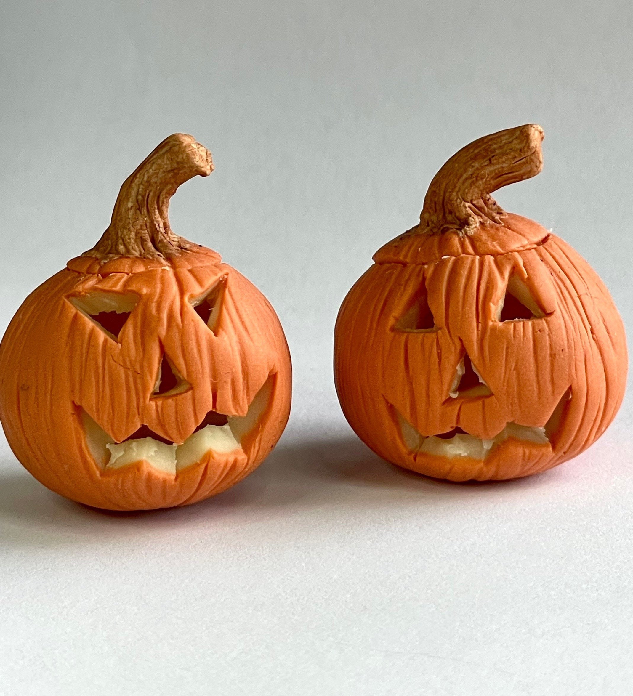 Glow in the Dark Miniature Jack-o'-lantern: Polymer Clay Dollhouse