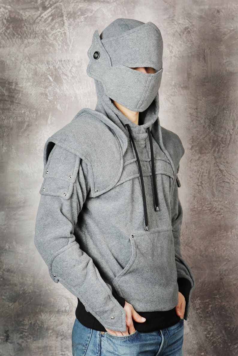 stores that sell under armour sweatshirts