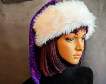 Gorro de Papá Noel con lentejuelas moradas y ribete blanco