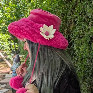 Fuzzy Bucket Hat Reversible - Etsy display picture 1