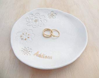 Personalised ring dish with gold or silver initials or name and rim. Gold or silver ring bowl. Personalised wedding or engagement gift.