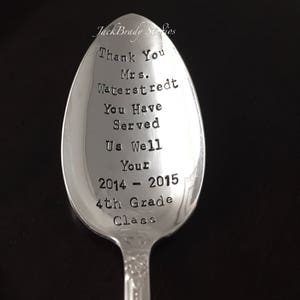 Serwujemy Repurposed kawałek vintage ręcznie wyciskany łyżka, widelec, pie serwera