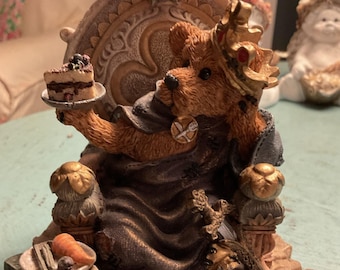 Boyds Bears & Friends Celebration Prince Hamalot Figurine Resin 1997