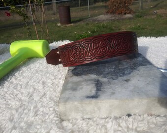 Leather, Leather Collar, Dog Collar, Hand Dyed,Celtic, Gaelic, Celtic Knot, Pet Collar, Fae, Ireland, Customized Collar