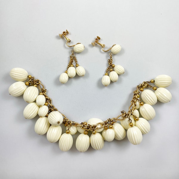 Vintage Napier Resin Bead Bracelet Drop Earring Set - Circa 1960s