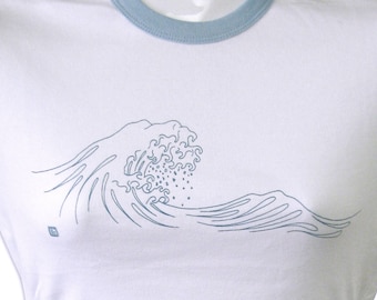 Women's Great Wave T-Shirt – Hokusai Kanagawa Print, Screen Printed