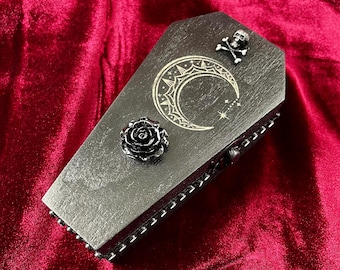 Holzsarg - bemalte, gravierte, aufklappbare Schmuckschatulle - Himmlischer Mond