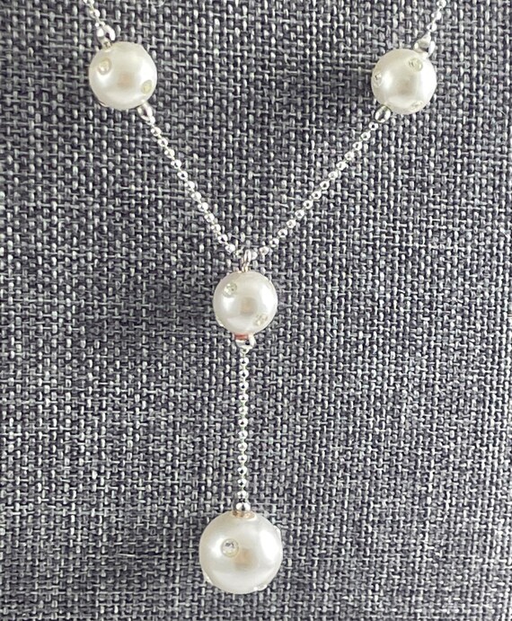 Vintage Faux Pearl Rhinestone Lariat Necklace - image 3