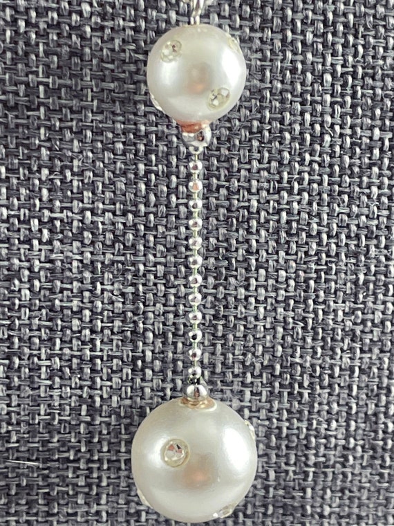 Vintage Faux Pearl Rhinestone Lariat Necklace - image 4