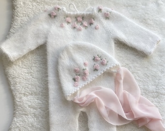 Set of 2 - Long legs romper and bonnet  - Baby girl - Photo props - Baby girl - Baby flower set - Baby girl outfit